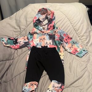 Colorful Cat Print Hoodie and Black Leggings Set